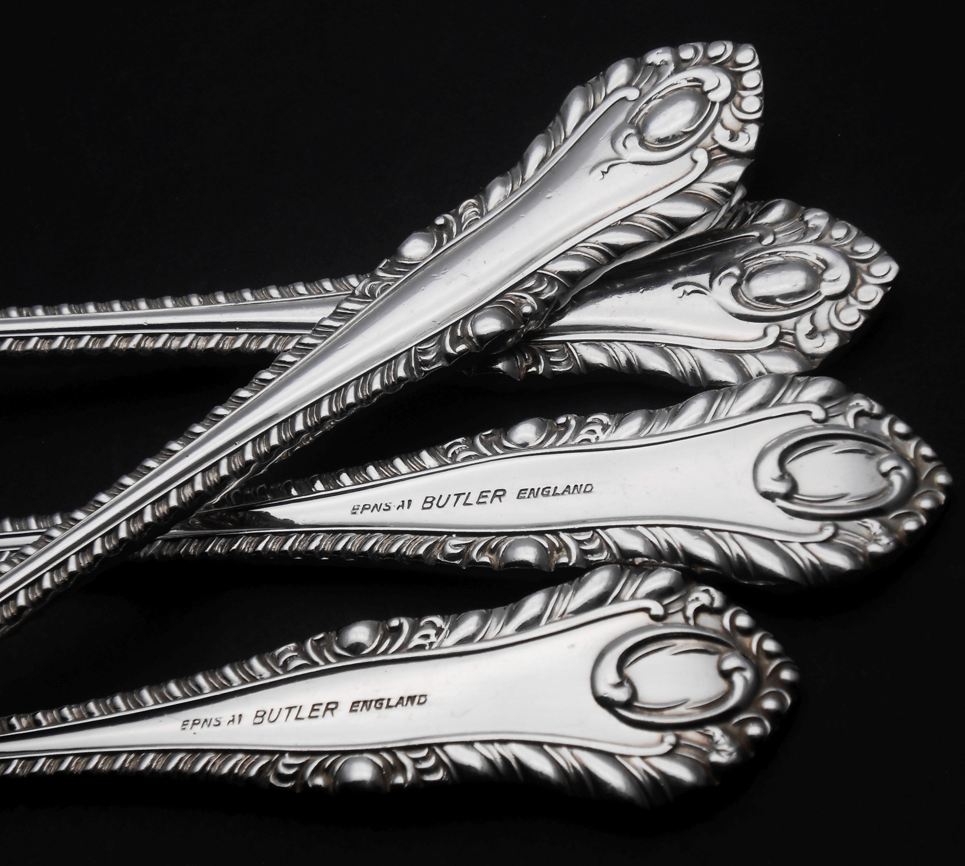 Gadroon pattern cutlery / flatware