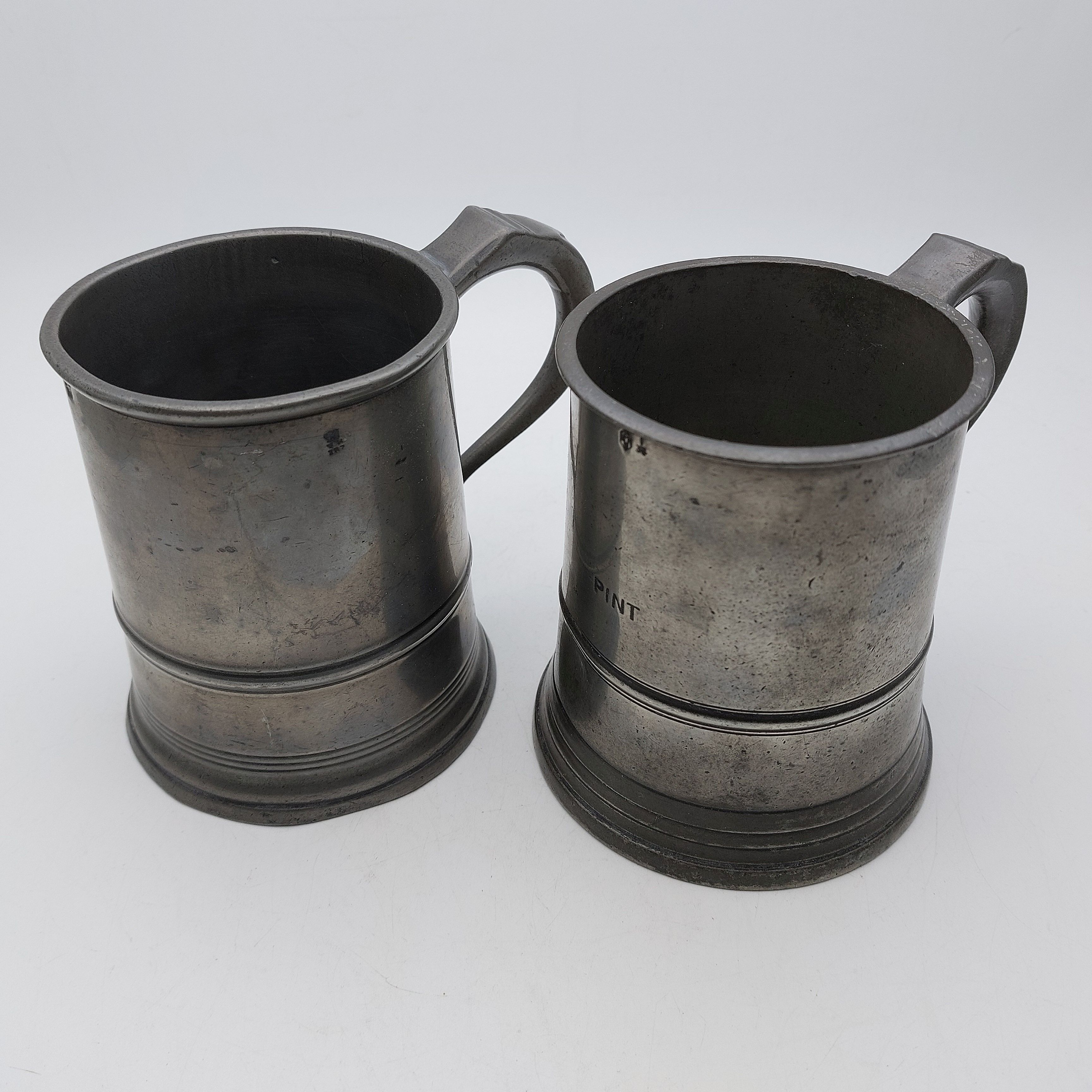 ANTIQUE PEWTER BEER MUGS TANKARDS INCL BEWDLEY ICC QUART, G&C PINT etc