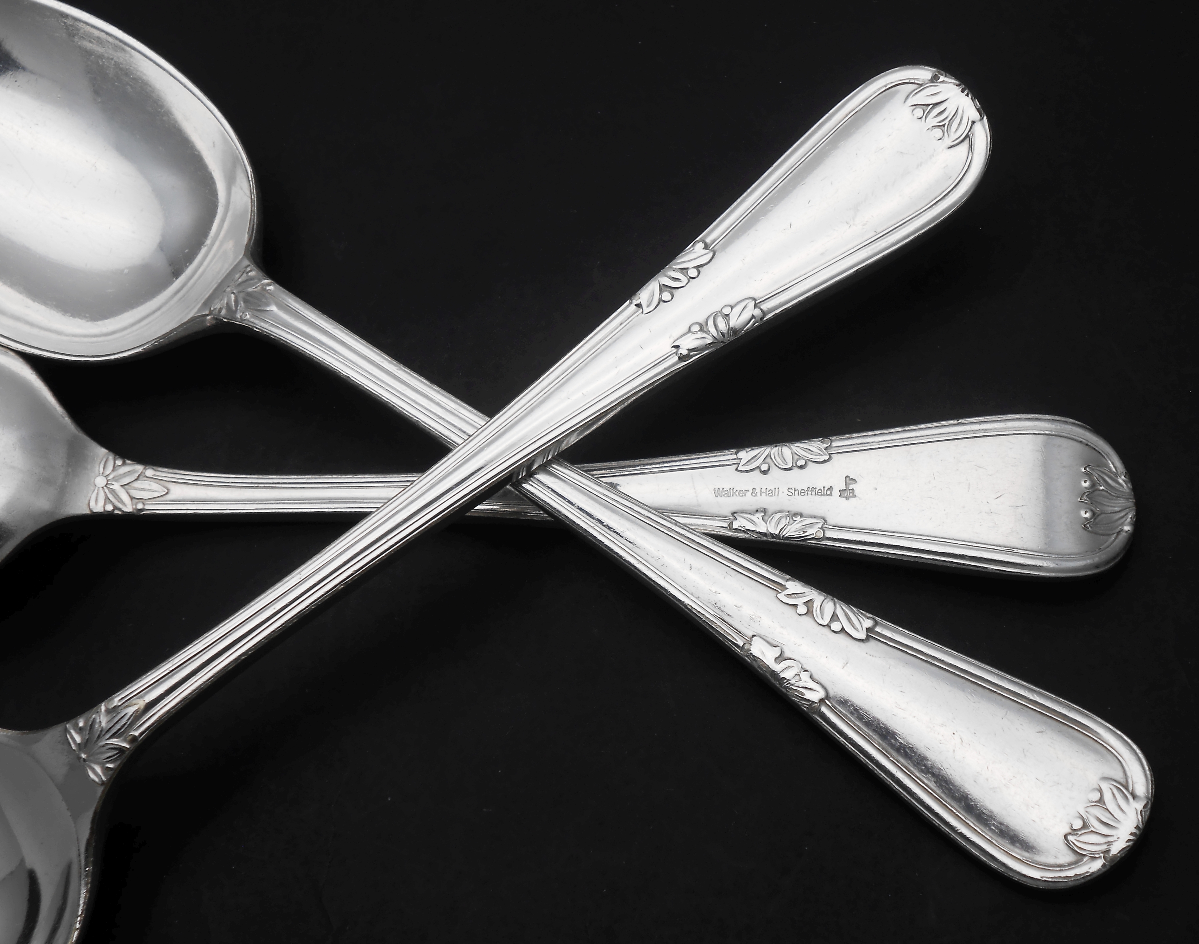 Walker & Hall Laurel pattern cutlery / flatware