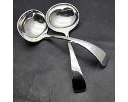 Gleaming Antique Silver Plated Pair Of Sauce Ladles - Old English (#59363)