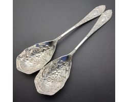 Pair Of Antique Berry Bowl Serving Spoons - Silver Plated - Epns A1 (#60058)