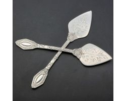 Pair Of Lovely Aesthetic Movement Butter Spades - Silver Plated Antique (#60077)