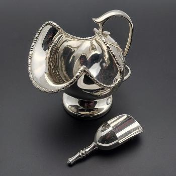Coal Scuttle Form Sugar Bowl With Scoop - Vintage - Chased - Silver Plated (#59273) 1
