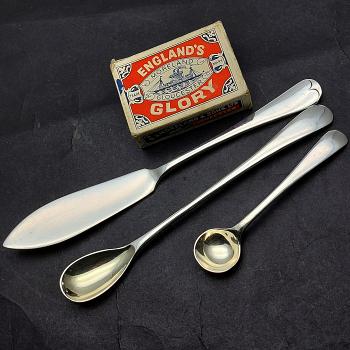 Gleaming Silver Plated Antique Salt & Mustard Spoons& Butter Knife - Old English (#59373) 1