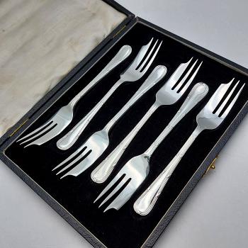 Cased Cake Forks Set - Reed & Ribbon Pattern - Silver Plated - Vintage (#59671) 1
