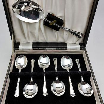 Art Deco Cased Pudding Spoons & Server Set - Silver Plated 1937 - Vintage (#59676) 1