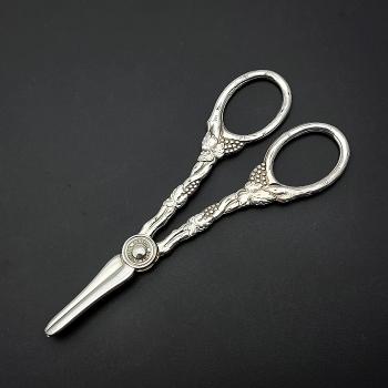 Vintage Grape Scissors - Silver Plated - Mema Sweden (#59851) 1