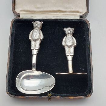 Lovely Teddy Bear Baby Feeding Spoon & Food Pusher Silver Plated Vintage (#60145) 1