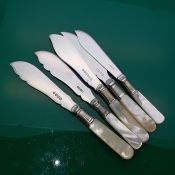 5x Mother Of Pearl Handled Butter Knives Silver Plated  Banded Ferrules (#60880) 2