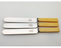 3x Harrods Large Faux Bone Block Handled Stainless Steel Dinner Knives Vintage (#100364)