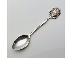Sterling Silver Enamel Eastbourne Souvenir Spoon T&s 1970 Vintage (#58422)