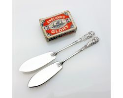 2x Matching Pattern Butter Spreaders - Silver Plated Epns - Antique (#99489)