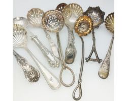10x Lovely Antique Sifting / Straining Ladles - Silver Plated (#99507)