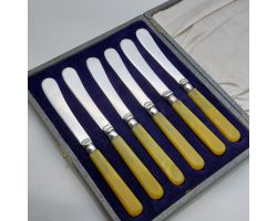 Vintage Cased Tea Butter Knives Silver Plated Amber Color Handles (#99642)