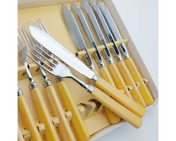 Nice Set Of Fish Eaters Chrome Plated Marbled Amber Colour Handles Vintage (#99761)