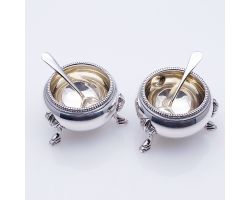 Edwardian Cauldron Form Pair Of Open Salt Pots Hoofed Feet Silver Plated (#99884)