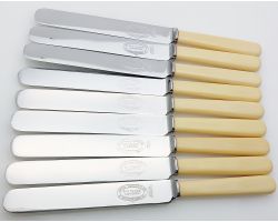 Faux Bone Handled Set Of 9 Palette Dinner Knives Vintage Steel (#99901)