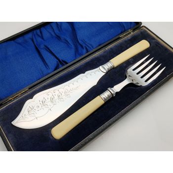 Cased Silver Plated Large Fish Servers Faux Bone Handled Antique (#100453) 1