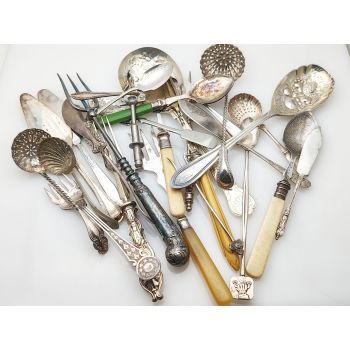 Job Lot Of Ornate Antique & Vintage Silver Plated Flatware Spoons Forks Etc (#100601) 1
