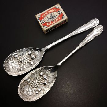 Gadroon Pattern Berry Bowl Serving Spoons Silver Plated Antique Epns (#60291) 1