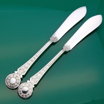 Ivy Pattern - Pair Of Lovely Short Cake Knives Silver Plated Antique (#61126) 1