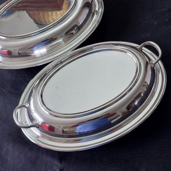 2x Silver Plated Entrée Serving Dishes One With Glass Liner Vintage (#61804) 1