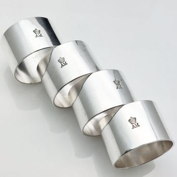 Royalty Related (?) - Set Of 4 Napkin Rings St James Crown & Am - Silver Plated (#61823) 1