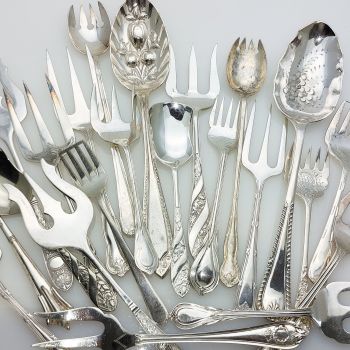 Good Bulk Assortment Of 22 Servers Serving Forks Spoons Silver Plated (#61882) 1