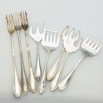 8x Pointed Handle Meat Pickle Sardine Serving Forks Silver Plated Epns / Ns (#61884) 1