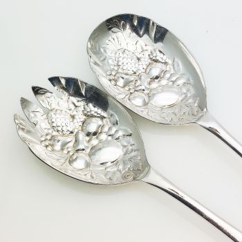 Old English Berry Bowl Salad Servers Silver Plated Epns A1 Sheffield (#61990) 1