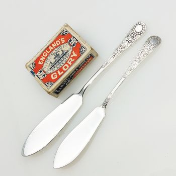 Venetian Pattern - 2x Silver Plated Butter Spreaders - Antique Epns (#99483) 1