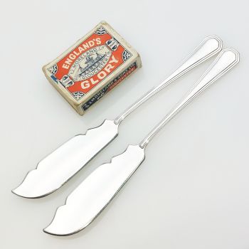 Mappin & Webb Athenian Pattern Pair Of Silver Plated Butter Spreaders (#99485) 1