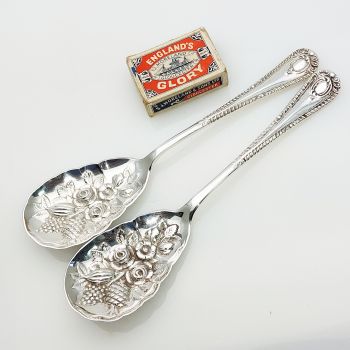 Gadroon Pattern - Pair Of Berry Bowl Serving Spoons John Batt Epns Silver Plated (#99491) 1