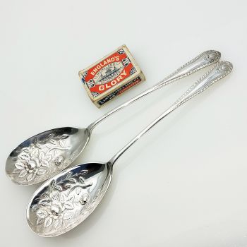 Gadroon Pattern - Pair Of Repousse Bowl Serving Spoons Epns Silver Plated (#99492) 1