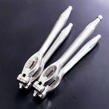 2x Matching Silver Plated Nutcrackers - Vintage (#99652) 1