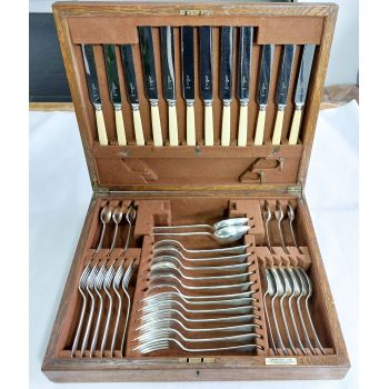 Harrods - Vintage Canteen Old English Silver Plated 6 Settings (#99767) 1