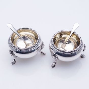 Edwardian Cauldron Form Pair Of Open Salt Pots Hoofed Feet Silver Plated (#99884) 1